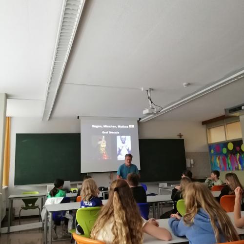 Vortrag Fledermaus 1ab 2024