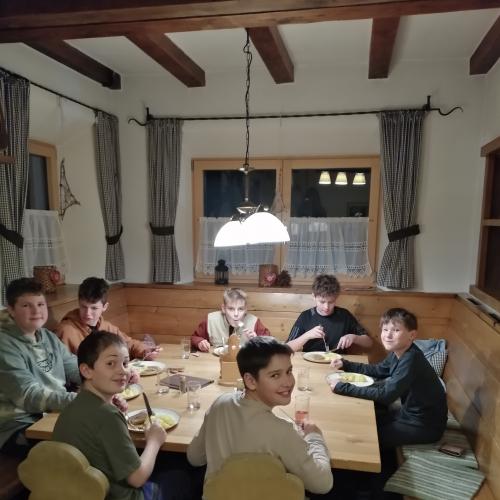 Abendessen, Klassen 3ab, 2024/25