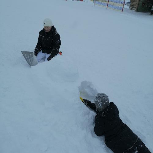 Schneetunnel, Klassen 3ab, 2024/25