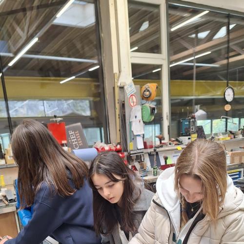 Die 3a zu Besuch bei der Firma Metallbau Platter in Zams 