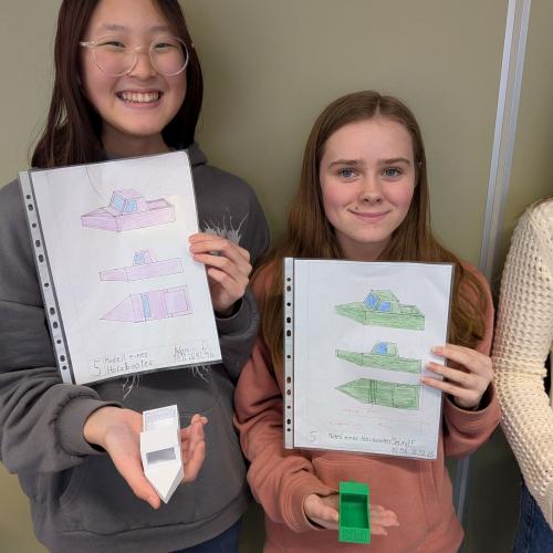 Nomin und Selina, 4b, 2025/26