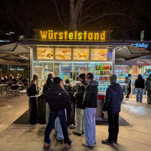 Würstelstand, Klasse 4ab, 2025/26